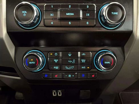 Used 2019 Ford F150 Lariat AWD/4WD image 19