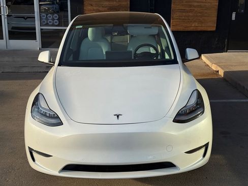 Used 2020 Tesla Model Y Long Range AWD/4WD image 8