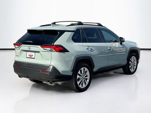 Certified 2021 Toyota RAV4 XLE Premium w/ Carpet Mat Package (TMS) FWD image 5