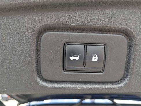 Used 2023 Nissan Pathfinder Platinum AWD/4WD image 14