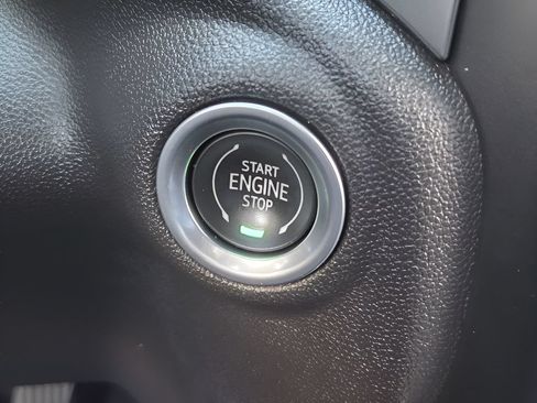 Used 2021 Chevrolet Silverado 1500 RST AWD/4WD image 19