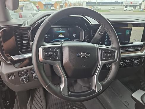 Used 2024 Chevrolet Silverado 1500 RST AWD/4WD image 14