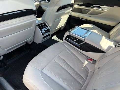 Used 2016 BMW 750i xDrive AWD/4WD image 28