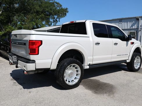 Used 2019 Ford F150 Lariat w/ Equipment Group 502A Luxury AWD/4WD image 5
