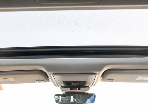 Used 2025 Honda Accord Touring image 18