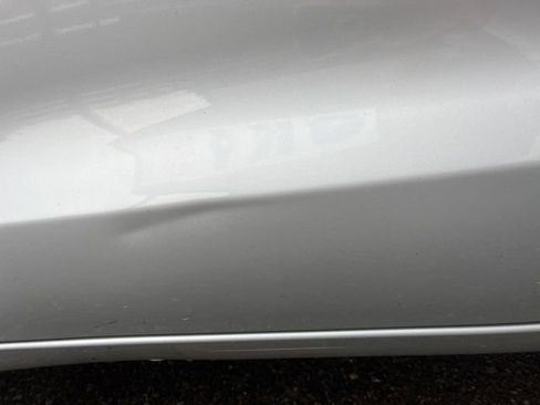 Used 2024 Chrysler Pacifica Touring-L image 6