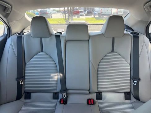 Used 2023 Toyota Camry SE FWD image 17