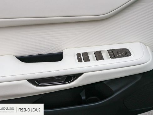 New 2026 Lexus ES 350e w/ Convenience Package FWD image 23