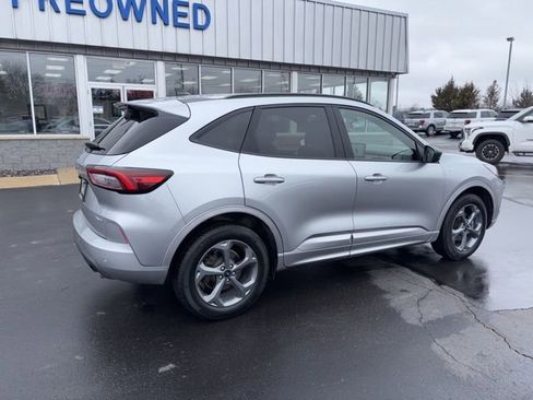 Certified 2023 Ford Escape ST-Line w/ Tech Pack #1 AWD/4WD image 3