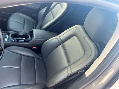 Used 2025 Lincoln Corsair FWD image 19