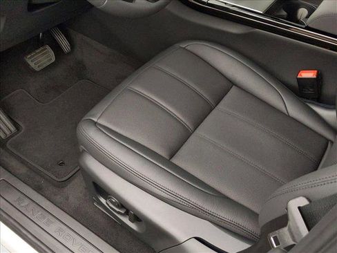 New 2026 Land Rover Range Rover Evoque S image 4