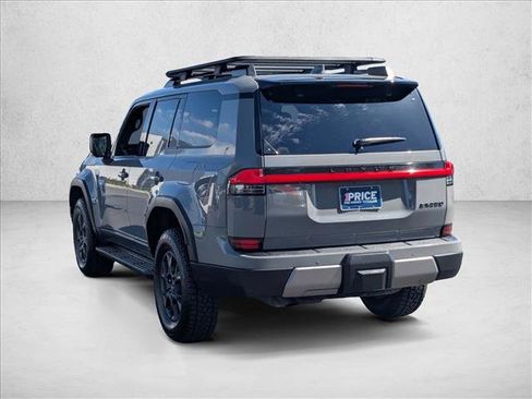 Used 2024 Lexus GX 550 AWD/4WD image 8