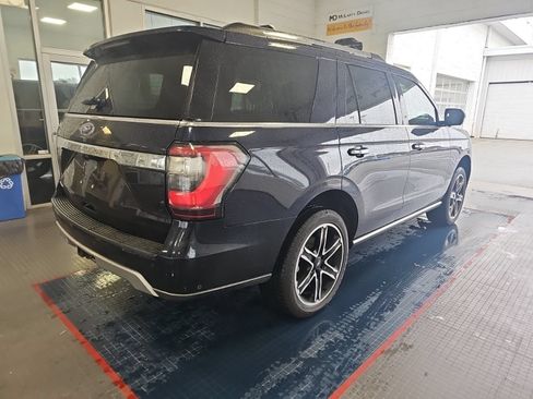 Used 2021 Ford Expedition Limited AWD/4WD image 3