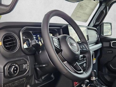 New 2026 Jeep Gladiator Mojave image 3