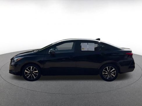 Used 2025 Nissan Versa SV FWD image 9