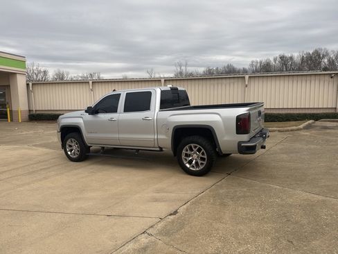 Used 2018 GMC Sierra 1500 SLT image 13