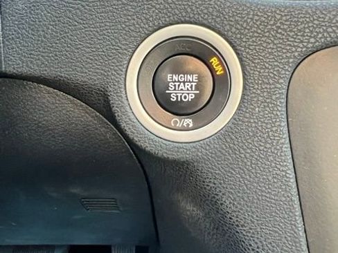 Used 2022 Dodge Charger SXT w/ Blacktop Package image 12