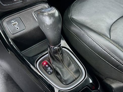 Used 2020 Jeep Compass Limited image 16