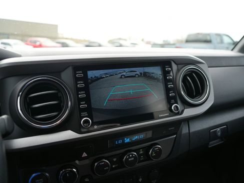 Used 2023 Toyota Tacoma TRD Sport AWD/4WD image 14