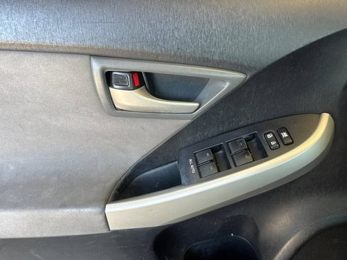 Used 2015 Toyota Prius Two FWD image 12