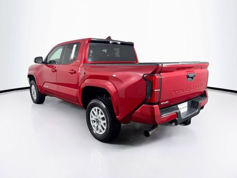 Certified 2025 Toyota Tacoma SR5 AWD/4WD image 12