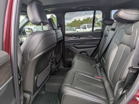 New 2025 Jeep Grand Cherokee Limited AWD/4WD image 27