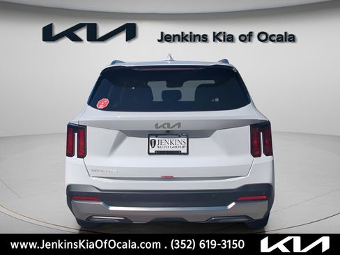 New 2026 Kia Sorento S image 4
