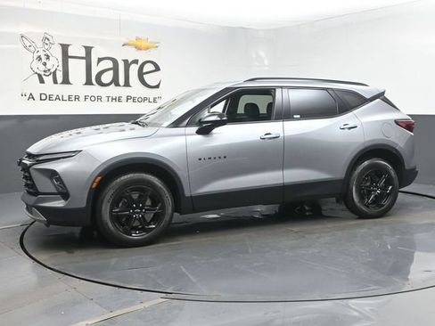 Used 2024 Chevrolet Blazer LT w/ Convenience Package FWD image 31
