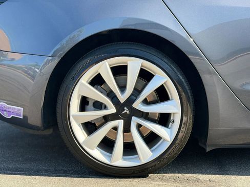 Used 2019 Tesla Model 3 Long Range image 15