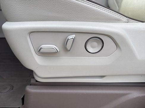 Used 2021 GMC Yukon XL Denali w/ Denali Ultimate Package image 29