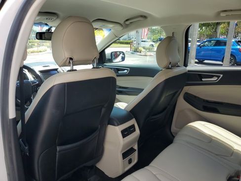 Used 2017 Ford Edge Titanium image 17