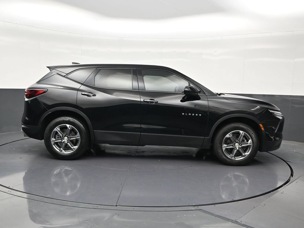Used 2023 Chevrolet Blazer LT FWD image 7