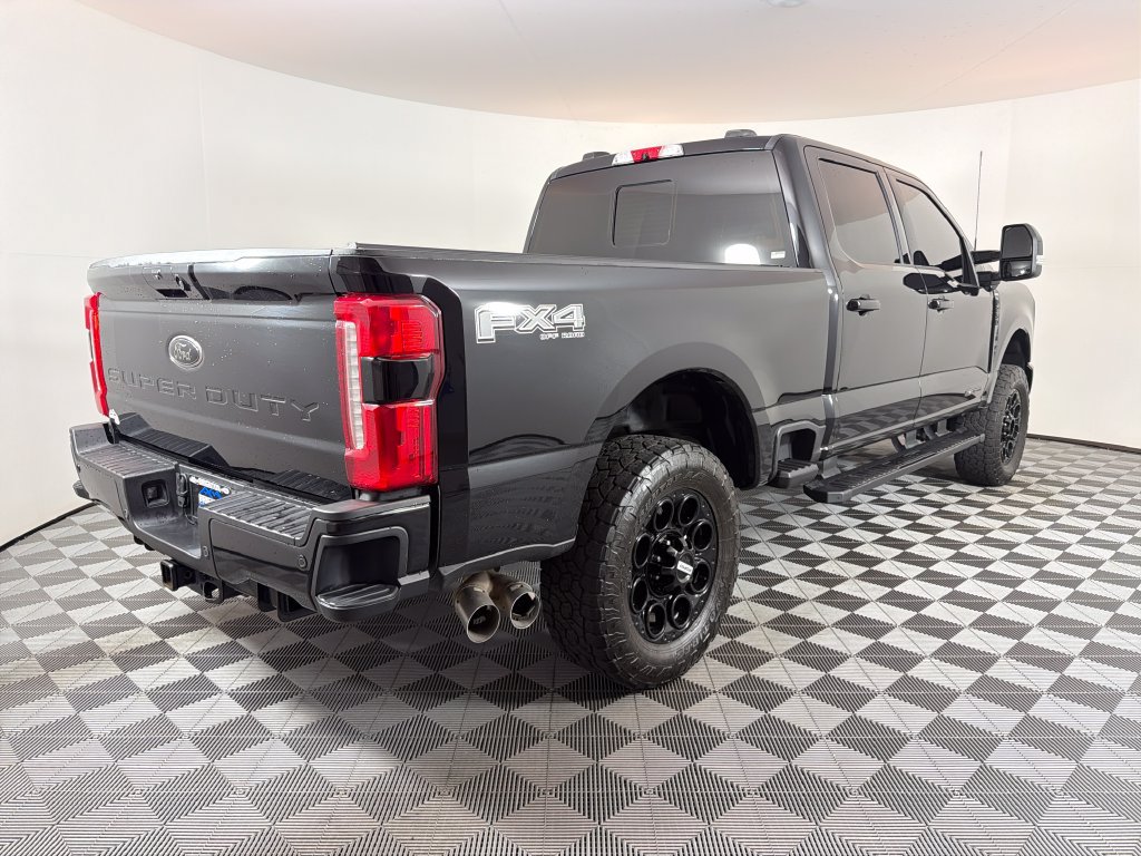 Used 2024 Ford F250 Lariat w/ Lariat Ultimate Package AWD/4WD image 3