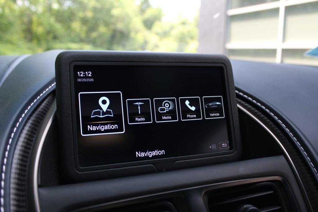 Used 2019 Aston Martin DBS Superleggera RWD image 17