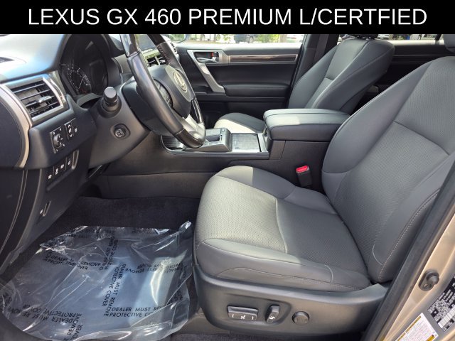 Used 2023 Lexus GX 460 Premium w/ Accessory Package AWD/4WD image 23