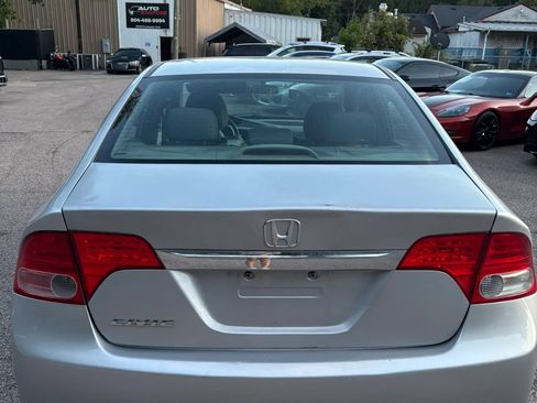 Used 2010 Honda Civic EX-L image 4