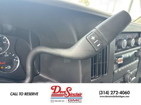 New 2026 GMC Savana 2500 RWD image 18