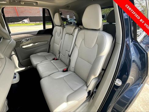 Certified 2023 Volvo XC90 B6 Plus image 33