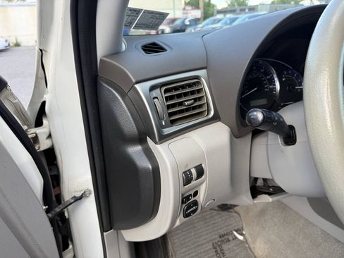 Used 2010 Subaru Forester 2.5X Premium AWD/4WD image 11