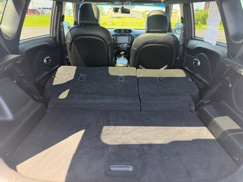 Used 2014 Kia Soul + w/ Primo Package FWD image 25