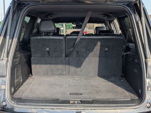 Used 2024 Jeep Wagoneer L Series II RWD image 28