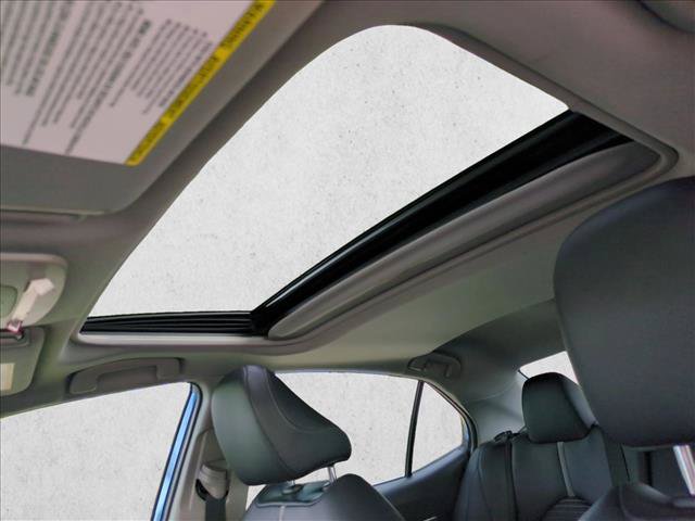 Used 2020 Toyota Camry SE FWD image 16
