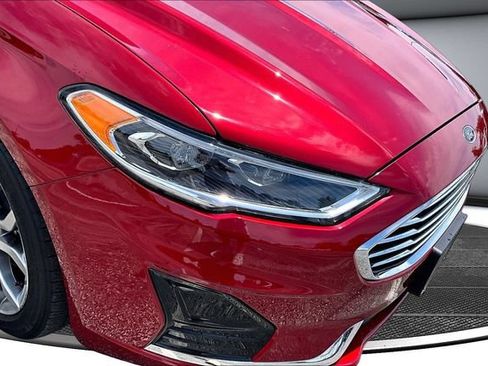 Used 2019 Ford Fusion SEL FWD image 31