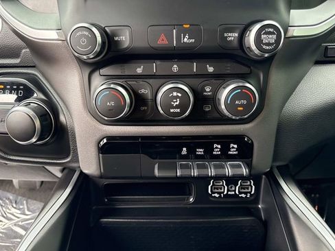 Used 2022 RAM 1500 Big Horn w/ Night Edition RWD image 26