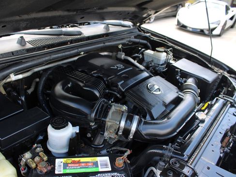 Used 2013 Nissan Frontier SV image 32