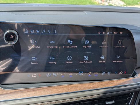 New 2026 Chevrolet Suburban High Country w/ Sun And Tow Package AWD/4WD image 26