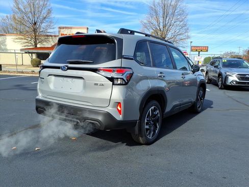 New 2025 Subaru Forester Premium image 26