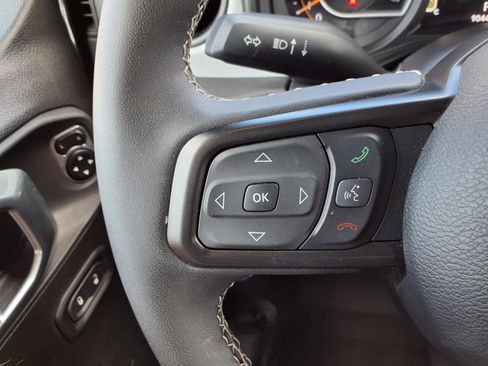 Used 2025 Jeep Wrangler Unlimited Sport AWD/4WD image 19