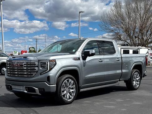 New 2026 GMC Sierra 1500 Denali w/ Denali Reserve Package AWD/4WD image 3