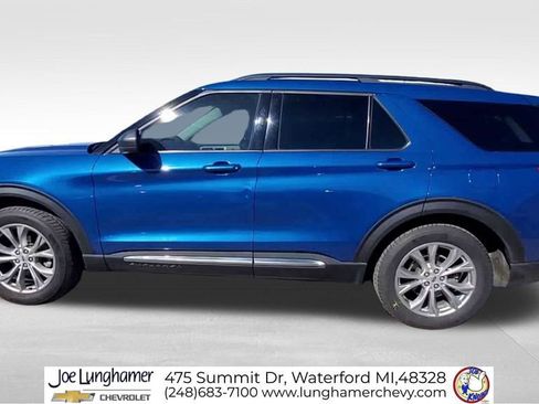 Used 2020 Ford Explorer XLT w/ Equipment Group 202A AWD/4WD image 6
